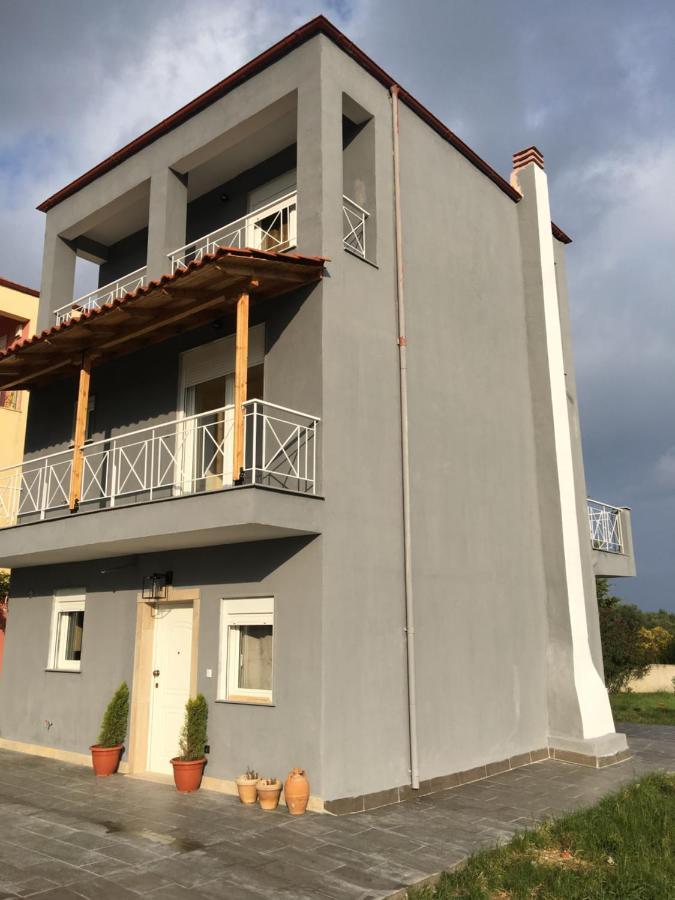 Hostal Modern House Afytos Exterior foto